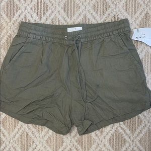 H&M Linen Green Shorts